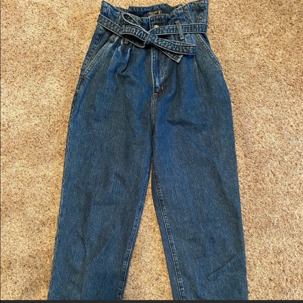 A&F High rise Jeans